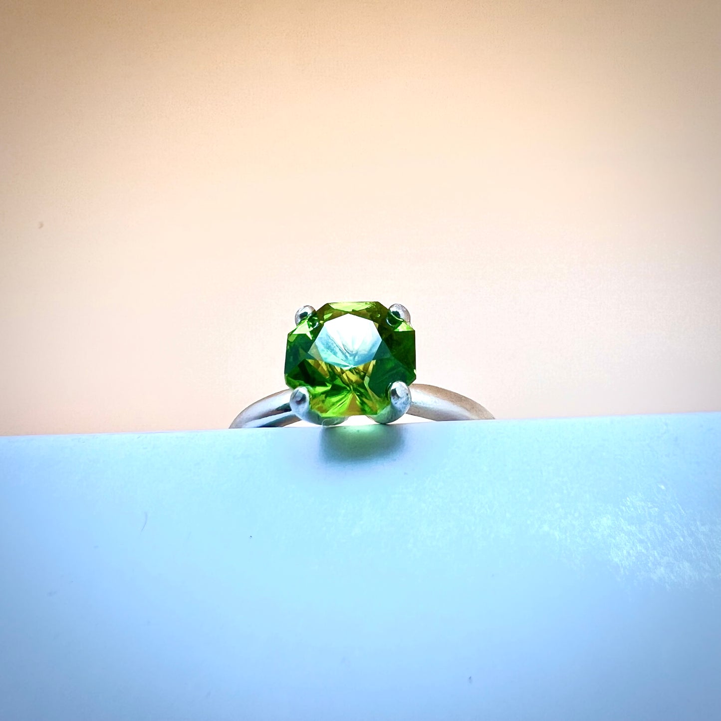 Arizona Peridot Ring R016