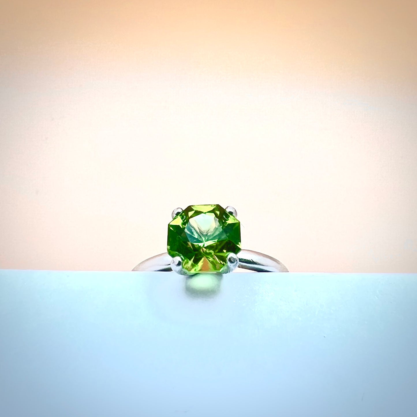Arizona Peridot Ring R016