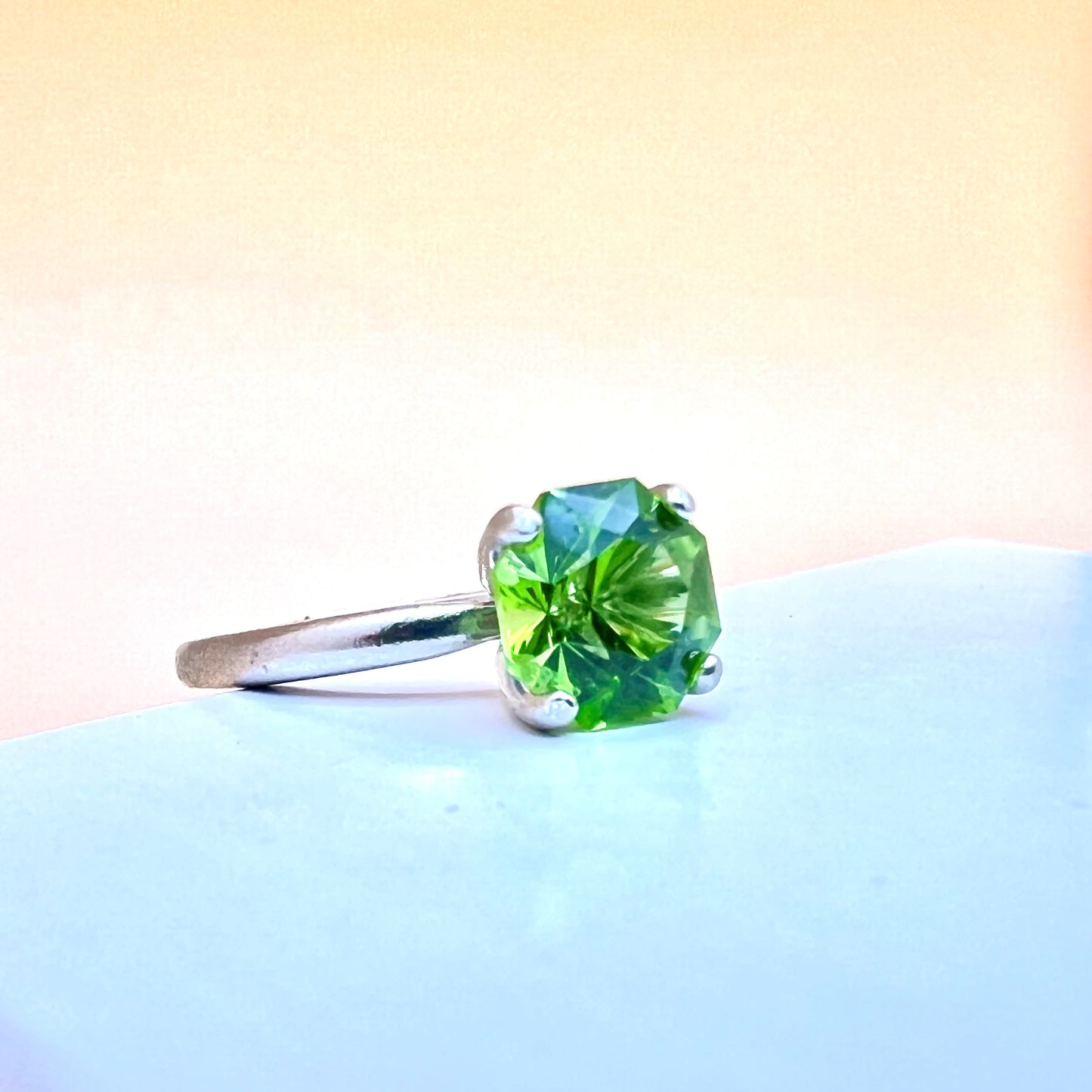 Arizona Peridot Ring R016