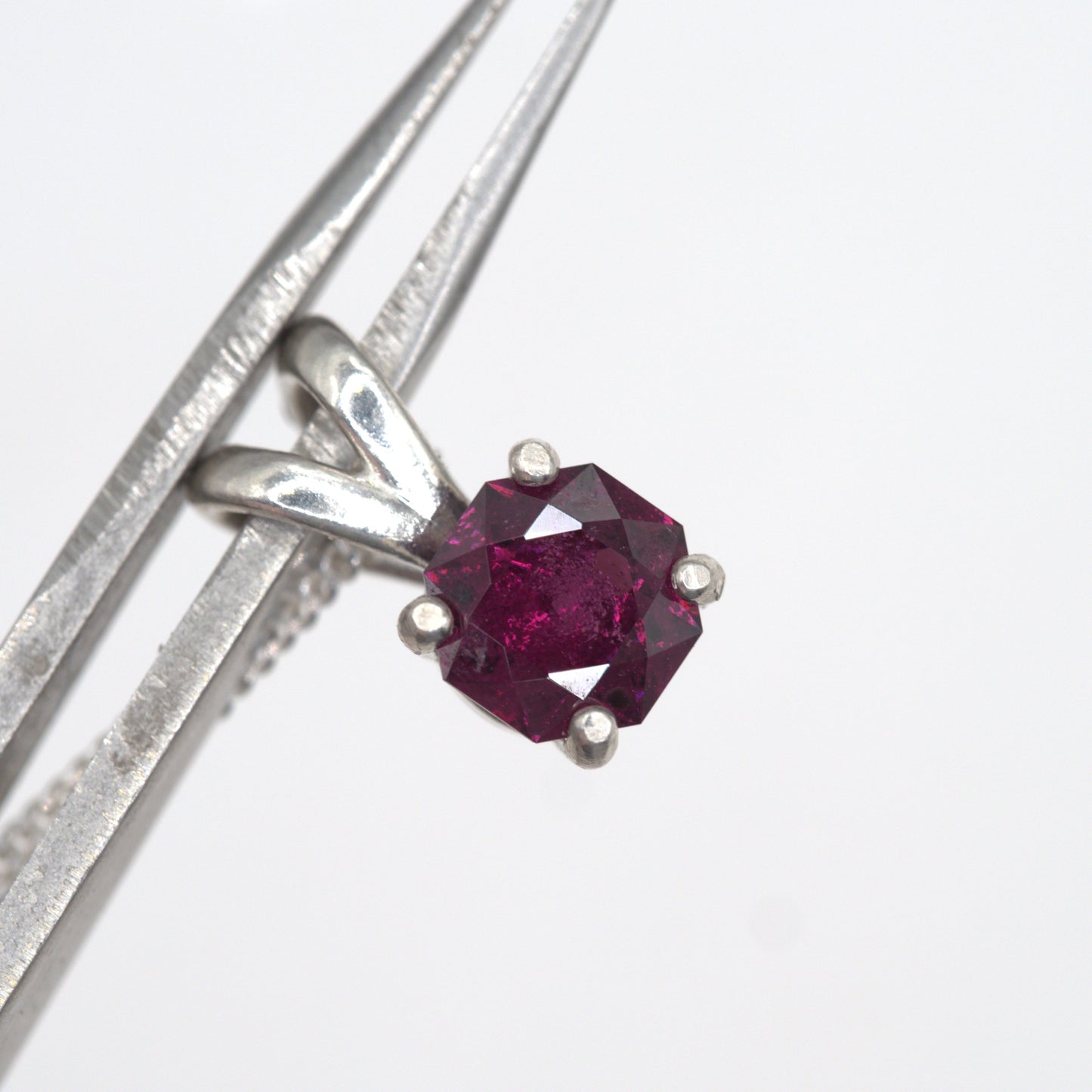 Idaho Garnet Pendant P29