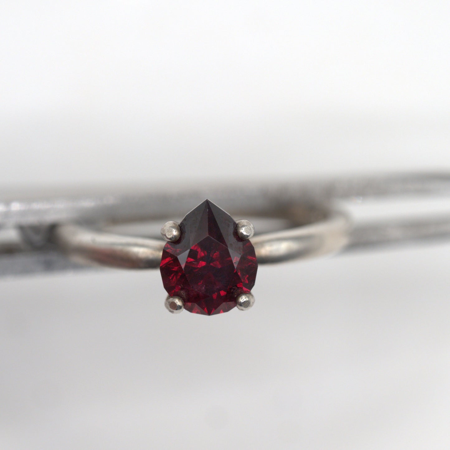 Idaho Garnet Ring R014