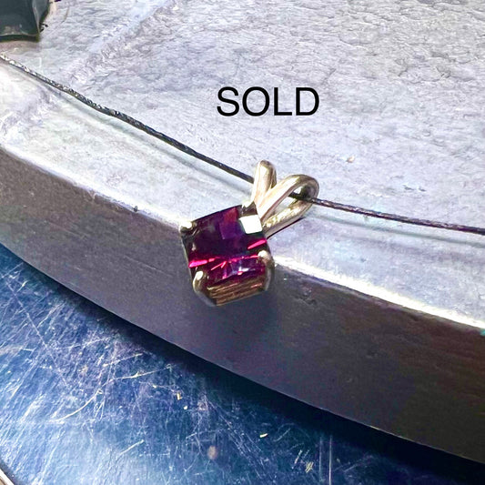Idaho Garnet Pendant P5