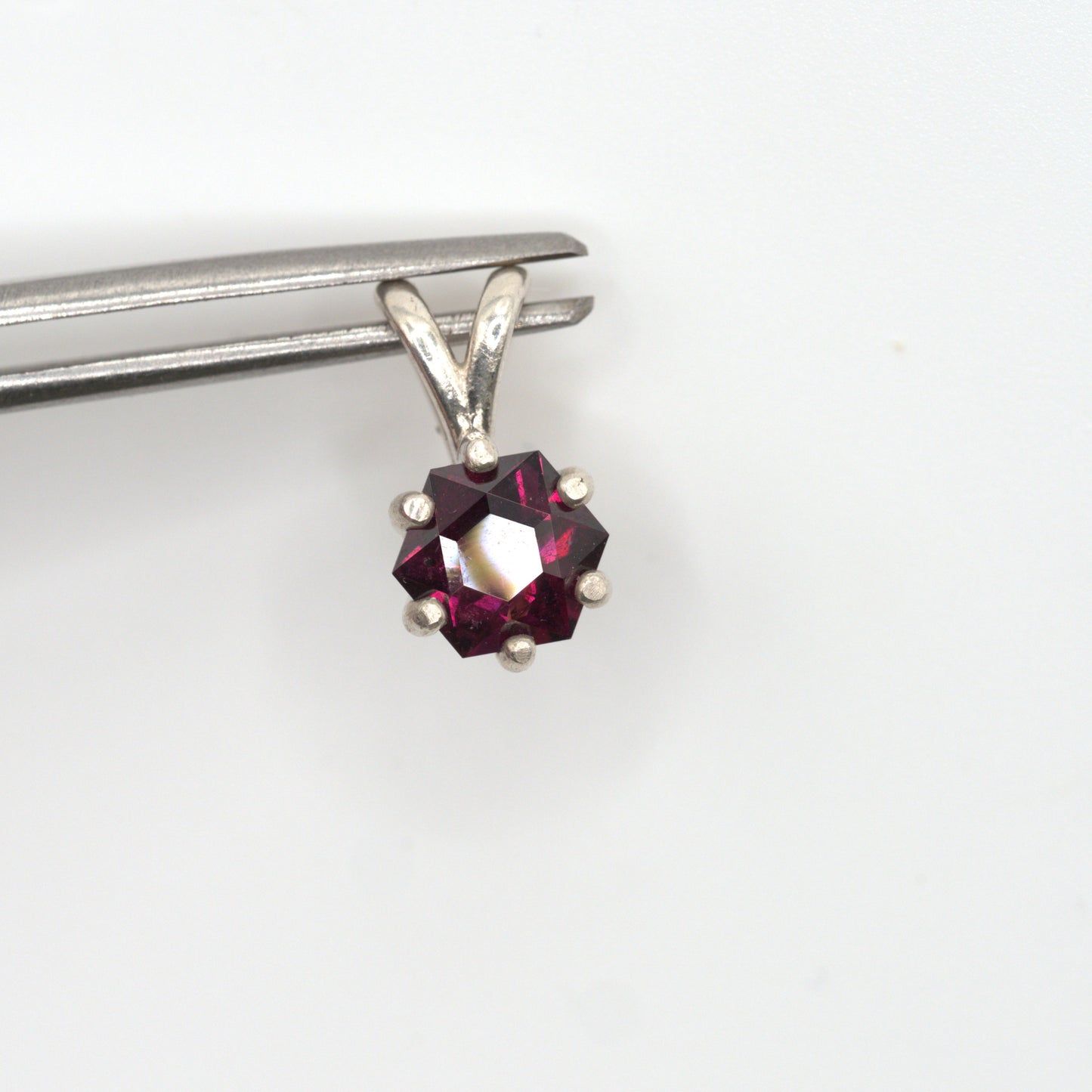 Idaho Garnet Pendant P18