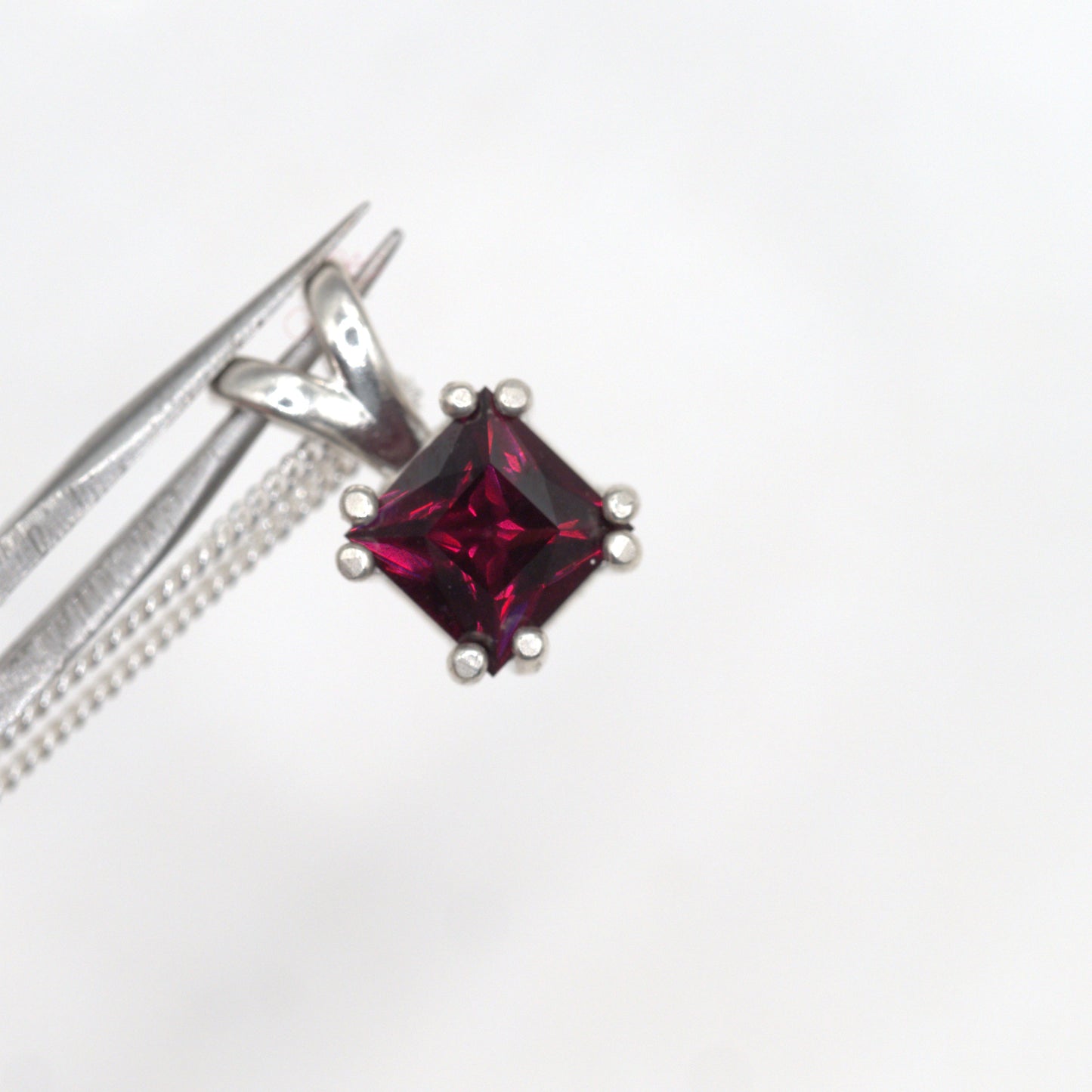 Idaho Garnet Pendant P26