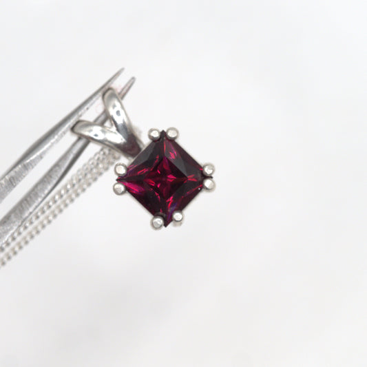 Idaho Garnet Pendant P26