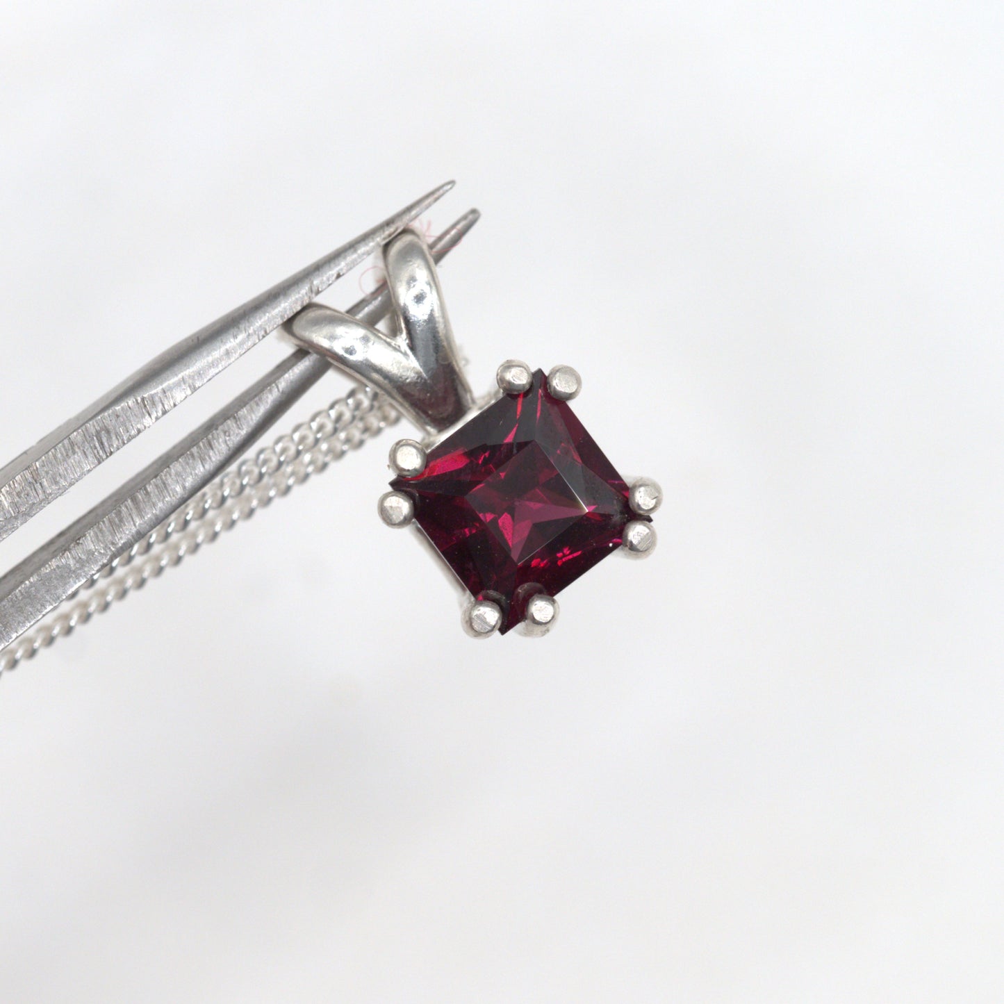 Idaho Garnet Pendant P26