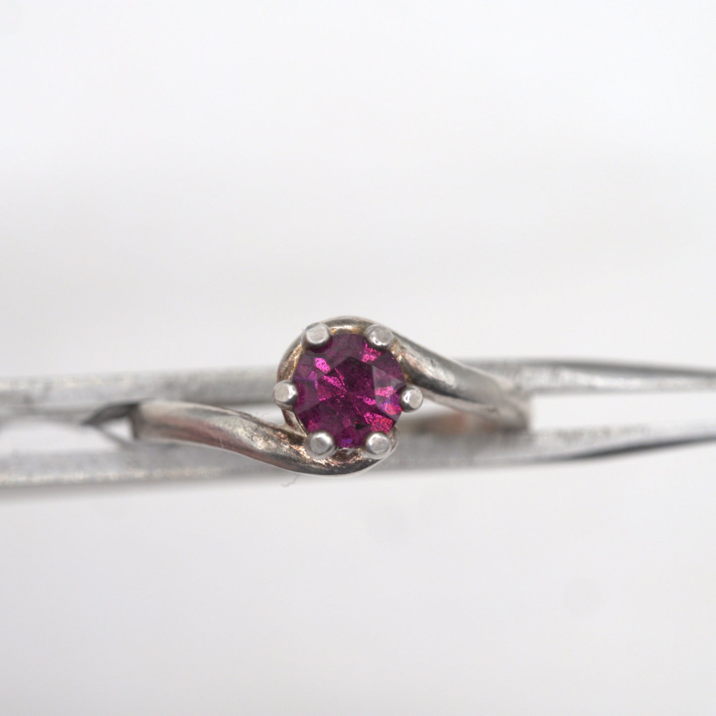 Idaho Garnet Ring R005