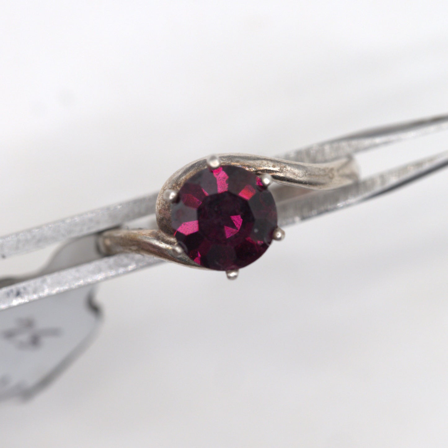 Idaho Garnet Ring R010