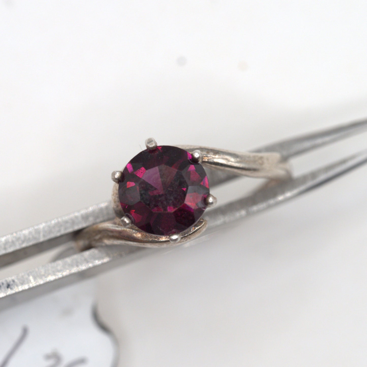 Idaho Garnet Ring R010