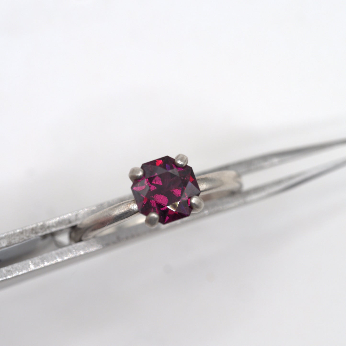Idaho Garnet Ring R021
