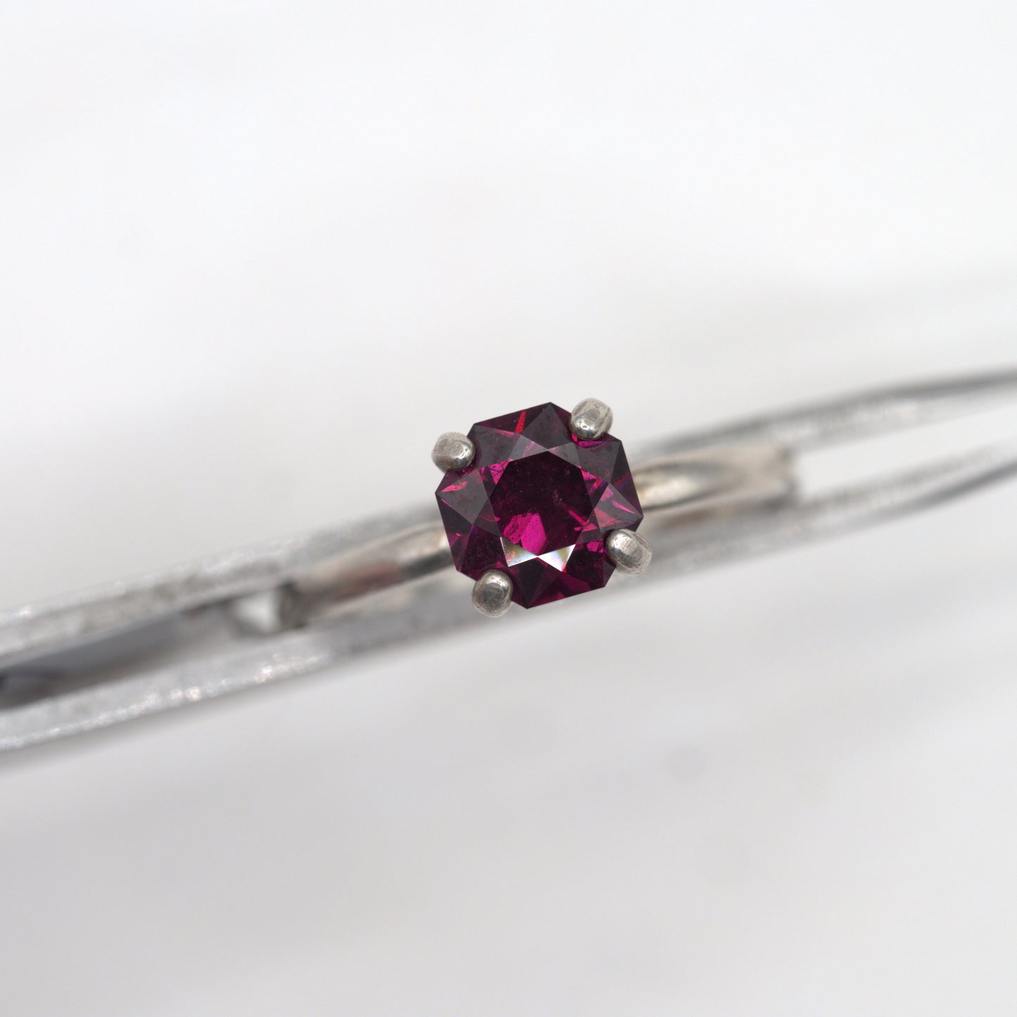Idaho Garnet Ring R021
