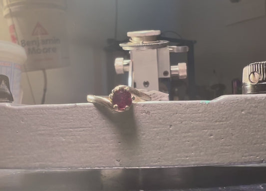 Idaho Garnet Ring R005